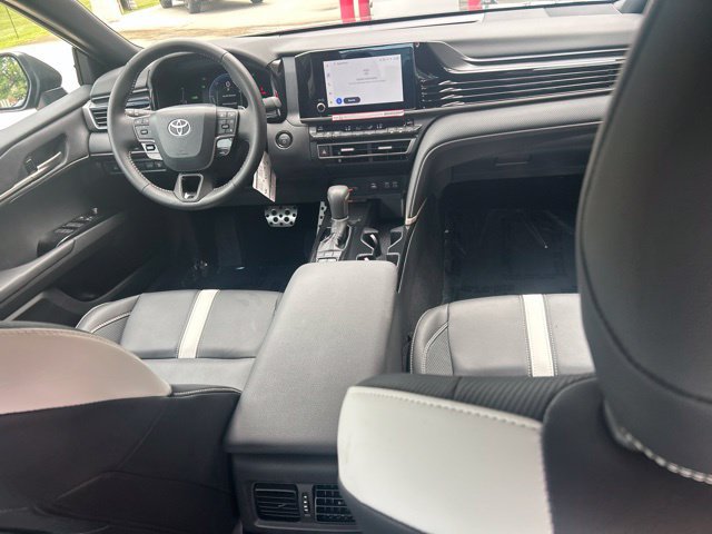 Used 2026 Toyota Camry SE w/ Convenience Package FWD image 18