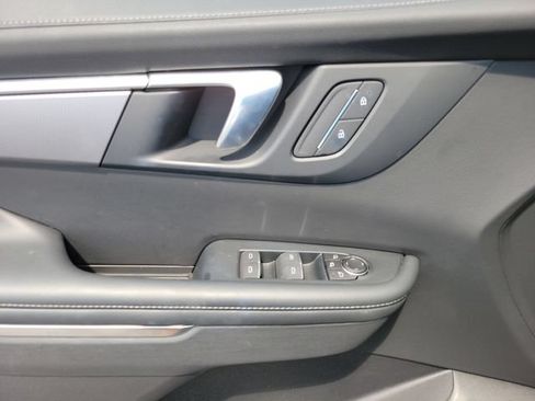 Used 2025 Buick Enclave Sport Touring FWD image 15