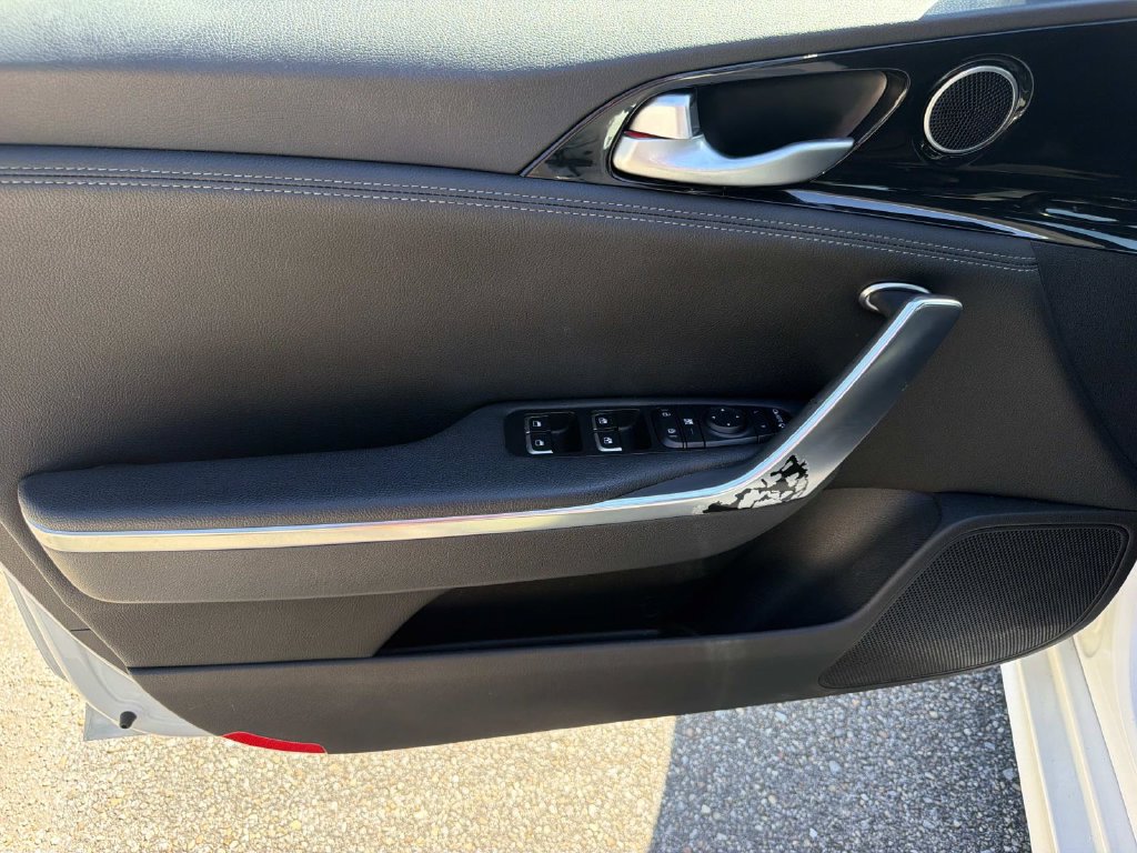 Used 2022 Kia Stinger GT-Line AWD/4WD image 13