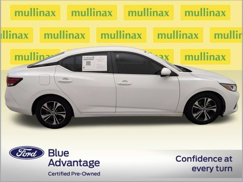 Used 2022 Nissan Sentra SV FWD image 2