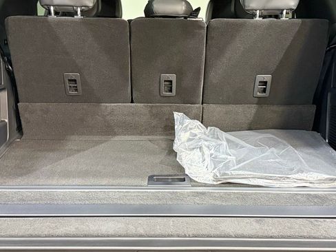 New 2026 Lincoln Navigator Reserve w/ Jet Appearance Package AWD/4WD image 31