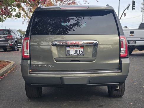 Used 2018 GMC Yukon XL Denali w/ Denali Ultimate Package image 5