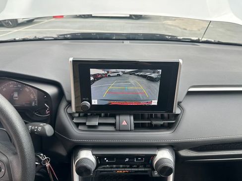 Used 2024 Toyota RAV4 LE image 23