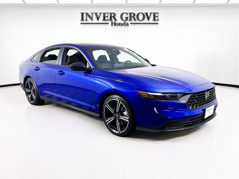 Certified 2025 Honda Accord Sport image 3