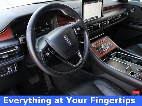 Used 2022 Lincoln Aviator Reserve w/ Equipment Group 201A image 2