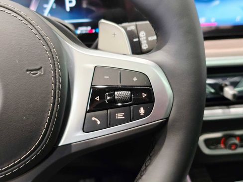 New 2026 BMW X7 xDrive40i w/ M Sport Package image 19