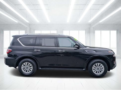 Used 2024 Nissan Armada SV AWD/4WD image 2