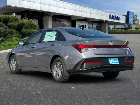 New 2026 Hyundai Elantra SE image 7