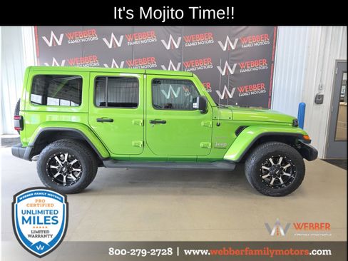 Used 2018 Jeep Wrangler Unlimited Sahara w/ LED Lighting Group AWD/4WD image 3