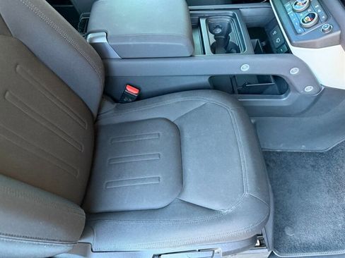 Used 2022 Land Rover Defender 90 image 40