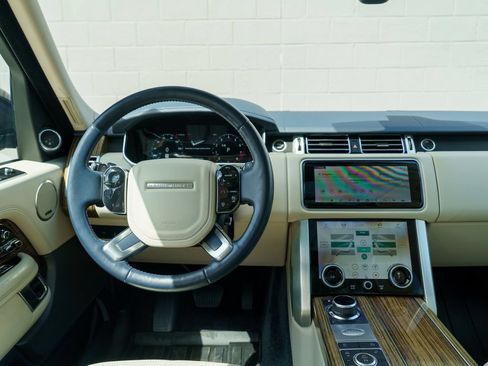Used 2019 Land Rover Range Rover HSE AWD/4WD image 22