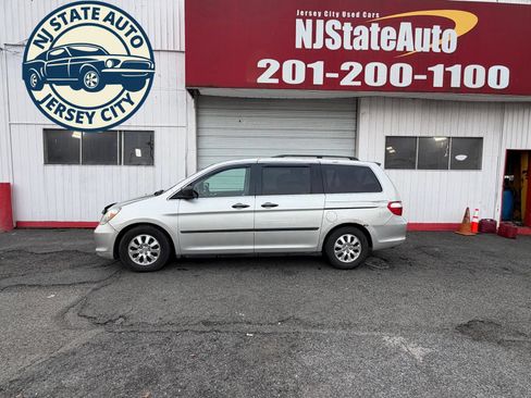 Used 2005 Honda Odyssey LX image 2