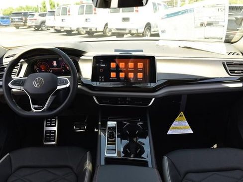 New 2026 Volkswagen Atlas Peak Edition AWD/4WD image 7