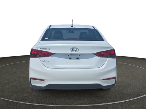 Used 2021 Hyundai Accent SE FWD image 5