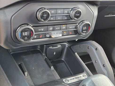 New 2026 Ford Bronco Badlands AWD/4WD image 30