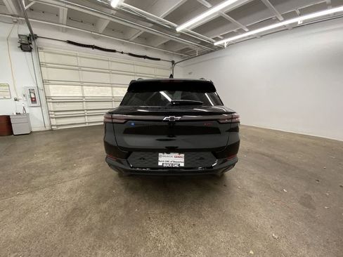 Used 2024 Chevrolet Equinox EV RS image 5