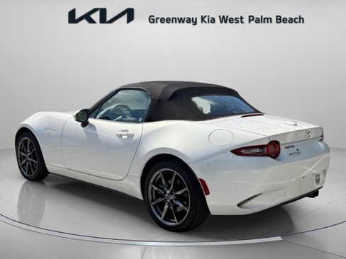 Used 2016 MAZDA MX-5 Miata Grand Touring RWD image 5