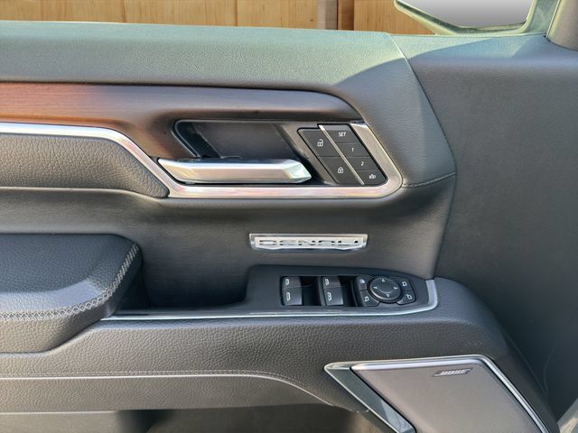 Used 2025 GMC Sierra 1500 Denali w/ Technology Package AWD/4WD image 37
