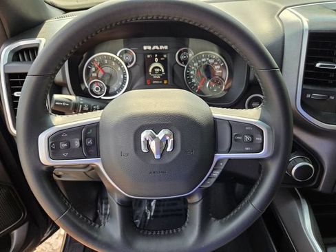 Used 2023 RAM 1500 Big Horn AWD/4WD image 32