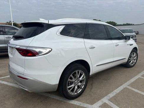 Used 2024 Buick Enclave Premium FWD image 6