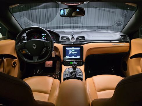 Used 2018 Maserati GranTurismo Sport image 22