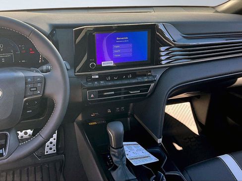 New 2026 Toyota Camry Hybrid image 7