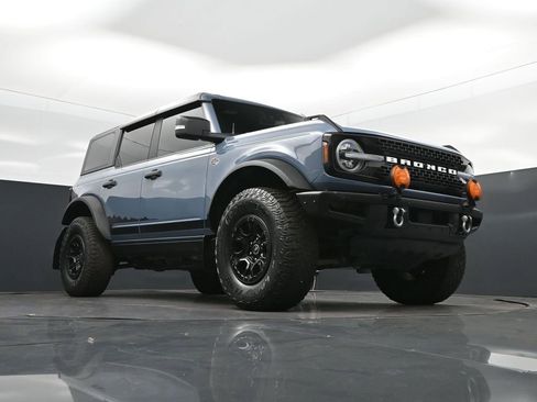 Used 2023 Ford Bronco Wildtrak AWD/4WD image 45