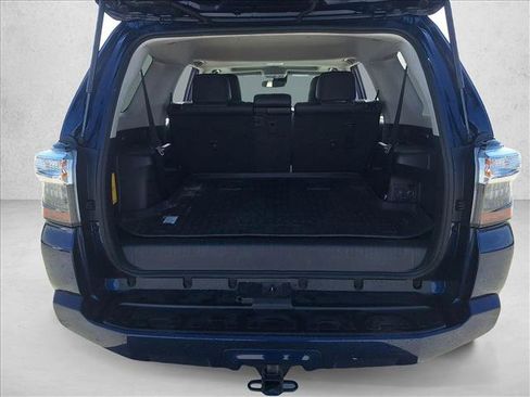 Used 2022 Toyota 4Runner SR5 Premium w/ Moonroof Package image 17