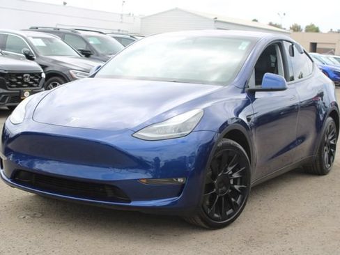 Used 2023 Tesla Model Y Long Range AWD/4WD image 8