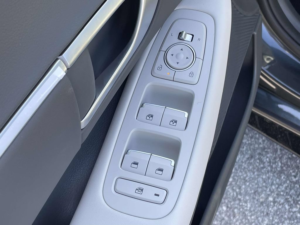 Certified 2026 Hyundai Sonata SEL AWD/4WD image 6