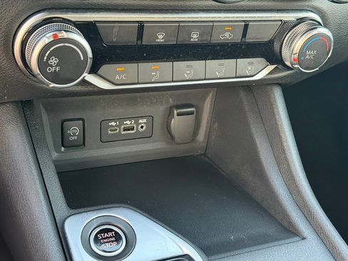Certified 2025 Nissan Sentra SV FWD image 23