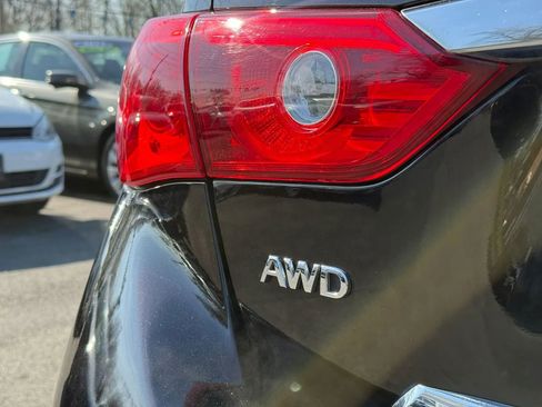 Used 2014 INFINITI Q50 2.0t w/ Moonroof Package image 7