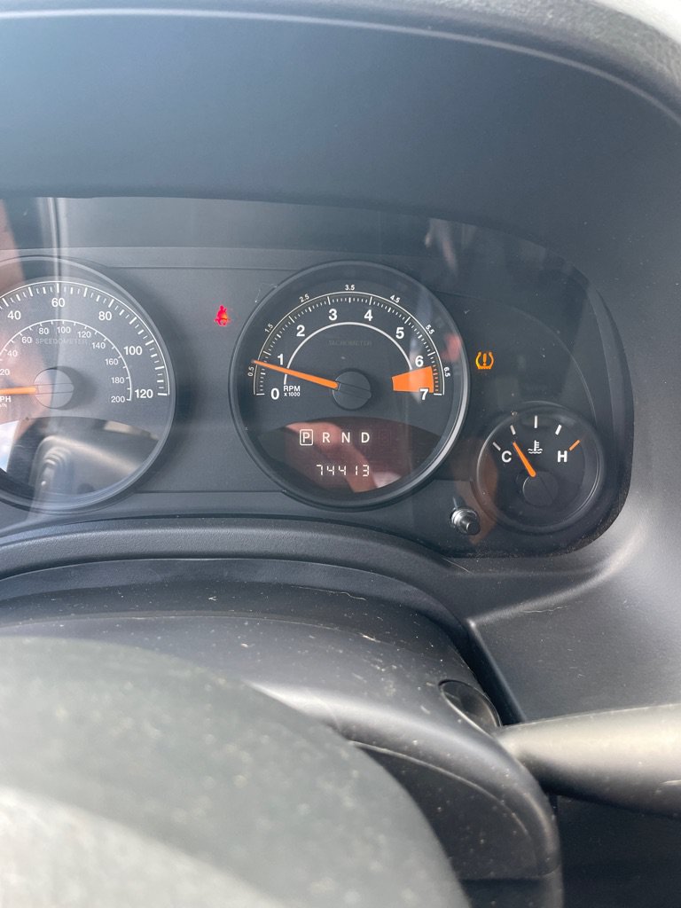 Used 2016 Jeep Patriot Latitude FWD image 12