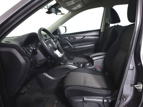 Used 2019 Nissan Rogue S AWD/4WD image 8