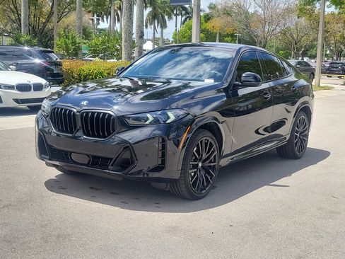 Used 2025 BMW X6 xDrive40i w/ Premium Package image 2
