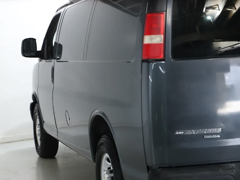Used 2014 Chevrolet Express 2500 RWD image 42