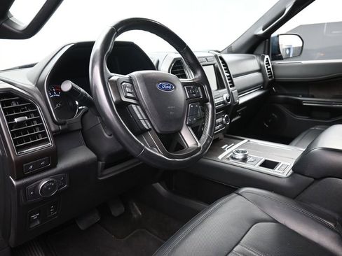 Used 2018 Ford Expedition Limited w/ Equipment Group 301A RWD image 18