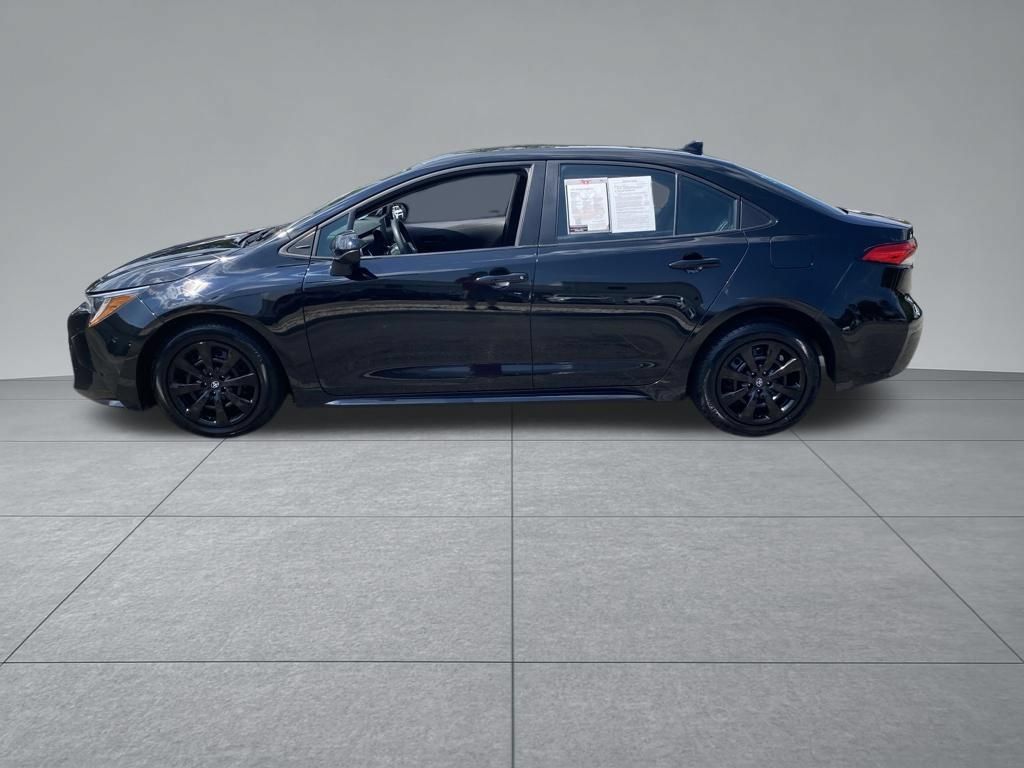 Used 2024 Toyota Corolla LE FWD image 4