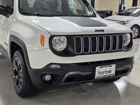 Used 2023 Jeep Renegade Latitude image 9