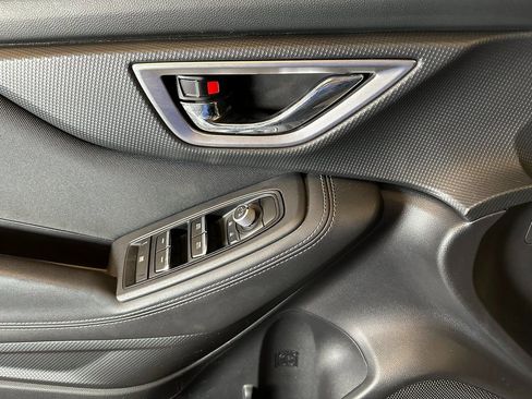 Used 2019 Subaru Forester Premium image 18