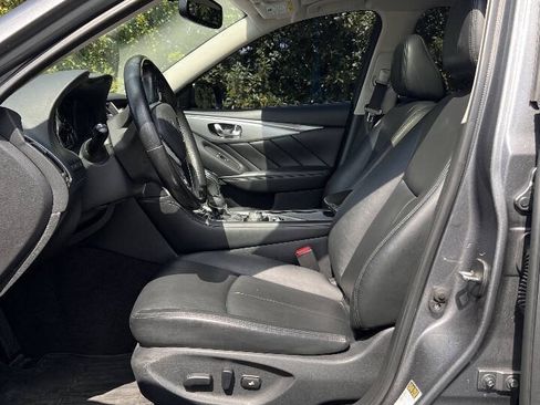 Used 2019 INFINITI Q50 Luxe w/ Essential Package (3.0T Luxe) RWD image 13