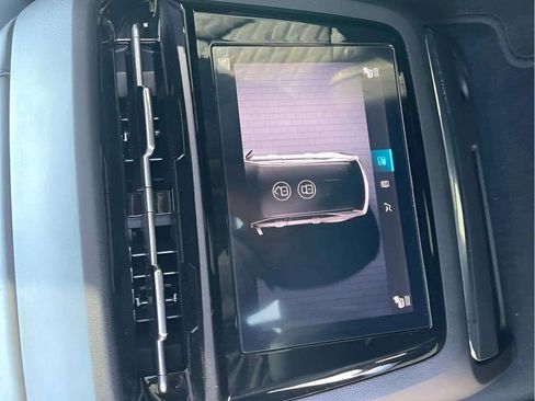 New 2025 Cadillac Escalade IQ Sport 1 w/ LPO, ONYX Package image 36