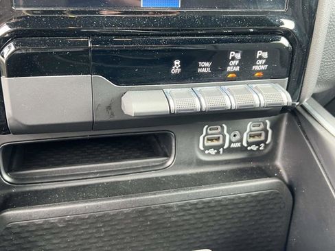 Certified 2023 RAM 1500 Big Horn AWD/4WD image 30