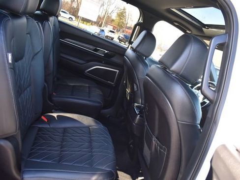 Used 2024 Kia Telluride EX X-Line image 15