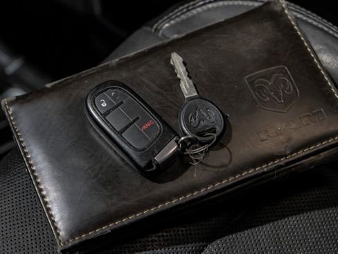 Used 2013 RAM 2500 Laramie w/ Convenience Group image 67