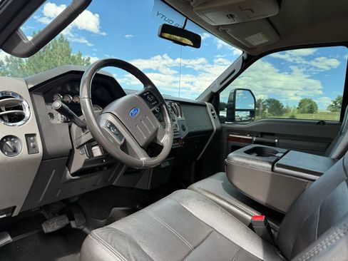 Used 2010 Ford F250 Lariat AWD/4WD image 15