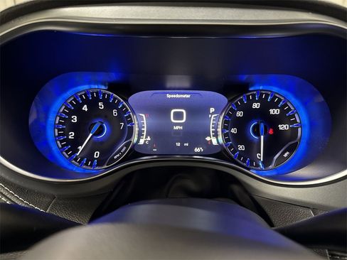 New 2026 Chrysler Pacifica Limited image 11