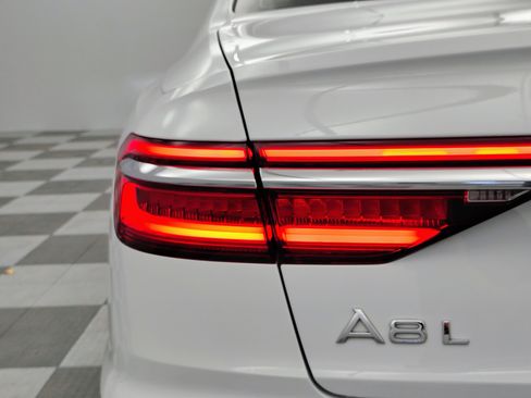 Used 2021 Audi A8 L 3.0T w/ Executive Plus Package image 16