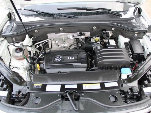 Certified 2021 Volkswagen Atlas SE image 34