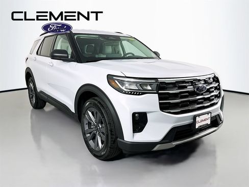 New 2026 Ford Explorer Active w/ Active Comfort Package AWD/4WD image 3